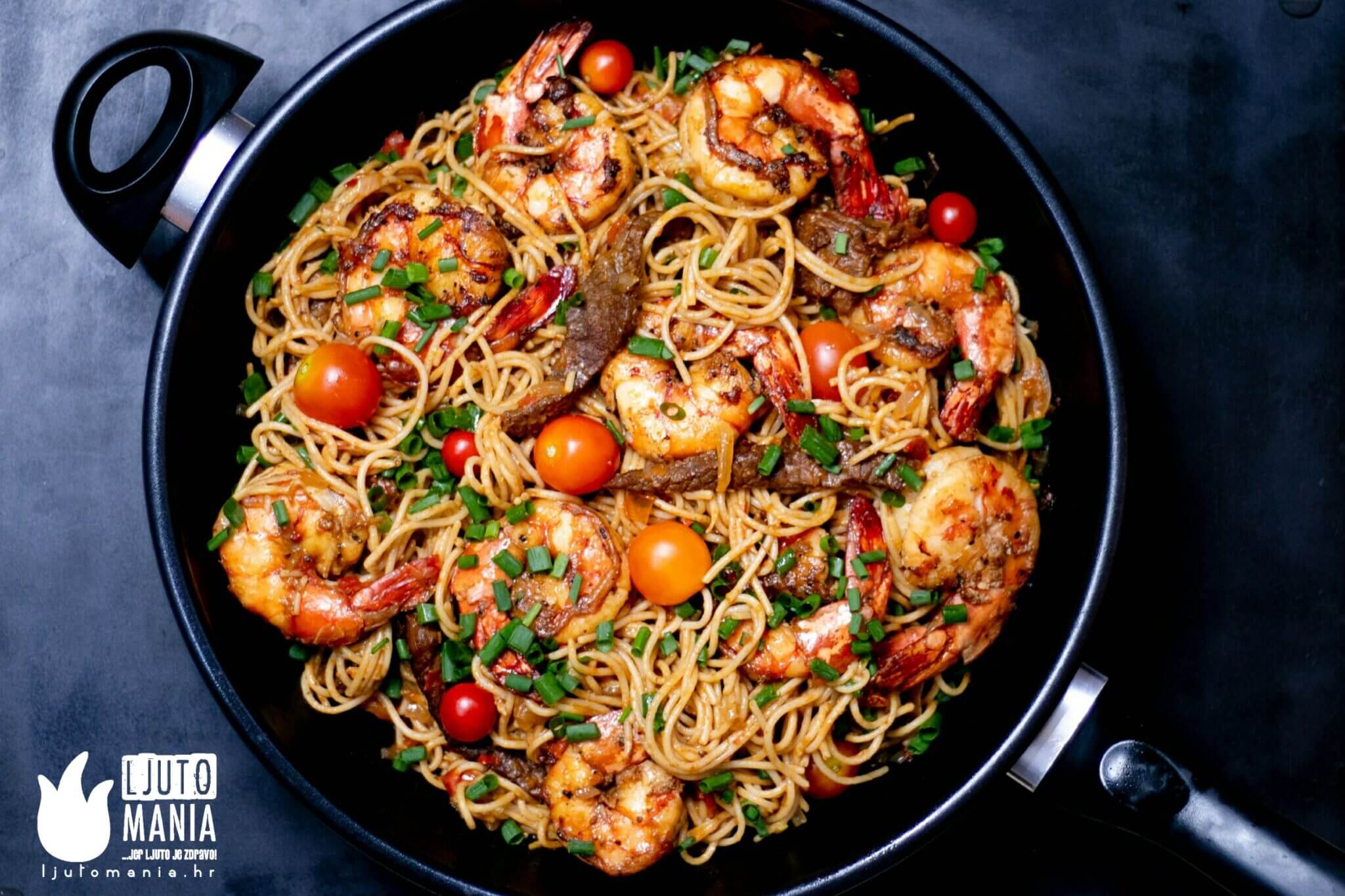 Azijski wok sa kozicama
