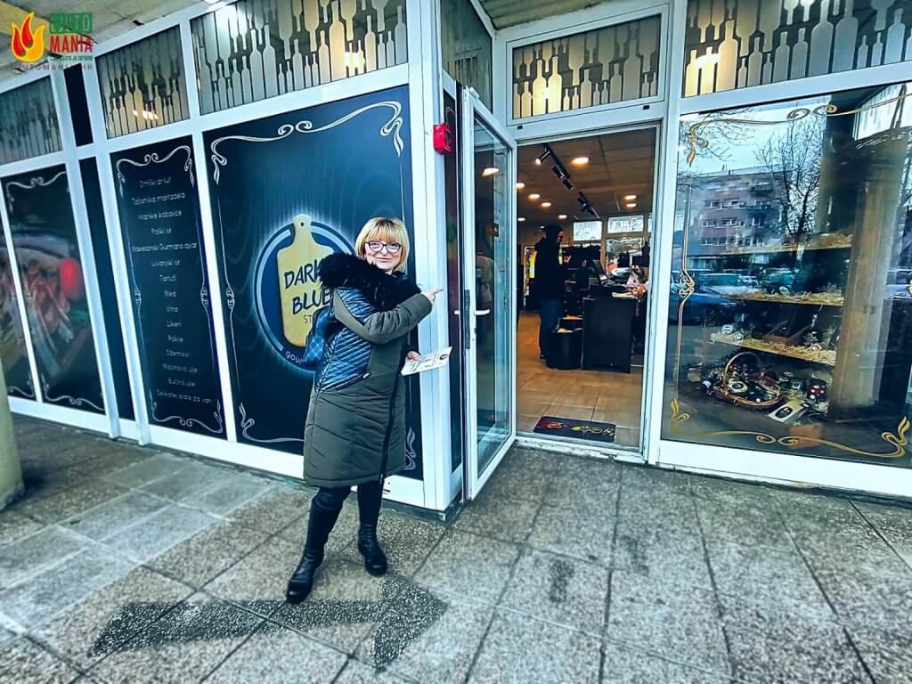 Ljutomania u Dark Blue Stores trgovini